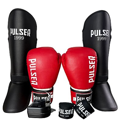 KIT LUVA 14OZ + CANELEIRA M/20MM + BANDAGEM + BUCAL - VERMELHO MINIMAL - PULSER