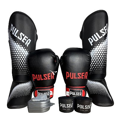 KIT LUVA 08OZ + CANELEIRA M/20MM + BANDAGEM + BUCAL - PRETO  - PULSER