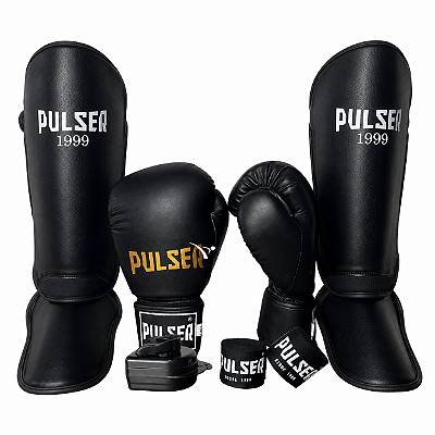 KIT LUVA 16OZ + CANELEIRA M/20MM + BANDAGEM + BUCAL - PRETO DOURADO MINIMAL - PULSER