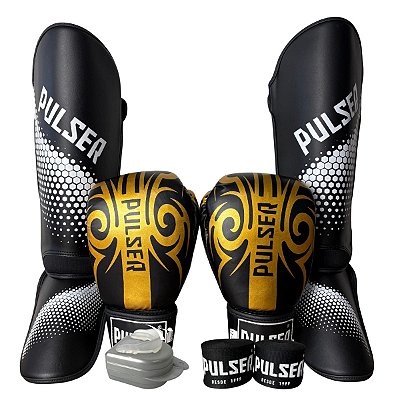 KIT LUVA 12OZ + CANELEIRA M/20MM + BANDAGEM + BUCAL - PRETO DOURADO GOLD - PULSER