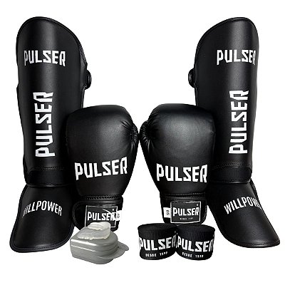 KIT LUVA 08OZ + CANELEIRA M/20MM + BANDAGEM + BUCAL - PRETO COM BRANCO  - PULSER