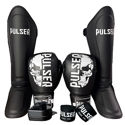 SUPER KIT LUVA 16OZ + CANELEIRA G/30MM + BANDAGEM + BUCAL - PRETO BRANCO CAVEIRA - PULSER