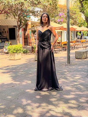 VESTIDO LONGO ACETINADO TOMARA QUE CAIA DRAPEADA COM CAPA NA CINTURA REMOVÍVEL PRETO