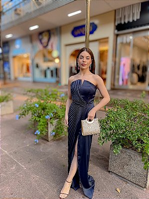 VESTIDO LONGO SEDA TOMARA QUE CAIA METADE PLISSADO METADE LISO FENDA FRENTE AZUL MARINHO