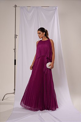 VESTIDO LONGO CHIFFON COM BRILHO PLISSADO  SOBREPOSIÇÃO CAMISETA FUCSIA