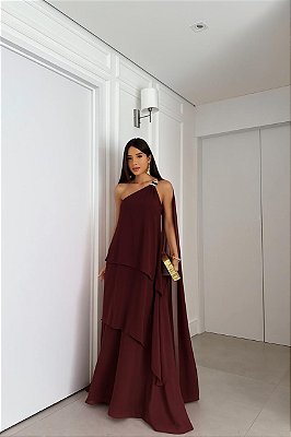 VESTIDO CREPE OMBRO SÓ MANGA CAPA  COM CAMADAS MARSALA