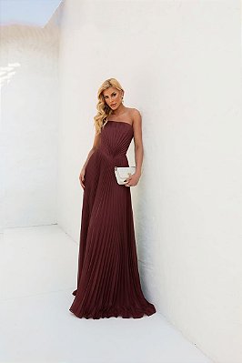VESTIDO PLISSADO TOMARA QUE CAIA DETALHE V NA CINTURA MARSALA