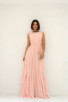 VESTIDO LONGO GOLA ALTA COM BORDADO DETALHE BABADO VERTICAL DOS LADOS ROSA CLARO