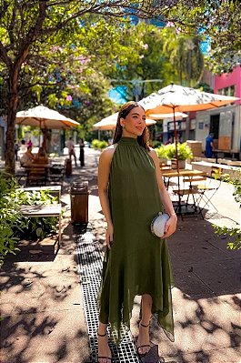 VESTIDO MIDI COM CINTO SAIA EM CAMADAS VERDE OLIVA