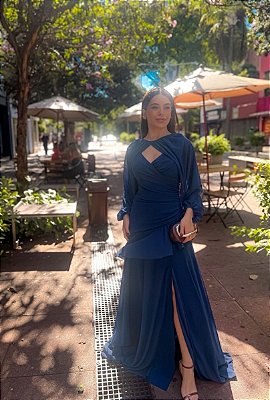 VESTIDO LONGO ALCINHA COM CAPA REMOVÍVEL DRAPEADO NA LATERAL AZUL MARINHO
