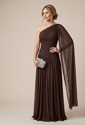VESTIDO LONGO MICROTULE OMBRO SÓ MANGA CAPA MARROM