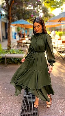VESTIDO MIDI MANGA LONGA GOLA ALTA SAIA COM CAMADA VERDE OLIVA