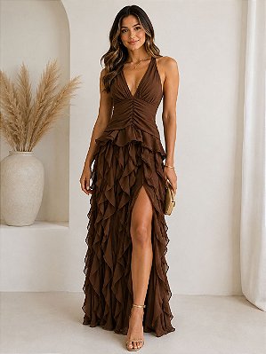 VESTIDO LONGO CREPE DE SEDA FRENTE ÚNICA COM AMARRAÇÃO FENDA LATERAL SAIA BABADOS VERTICAIS MARROM