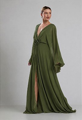 VESTIDO LONGO CREPE DE DECOTE V COM FLOR REMOVÍVEL DECOTE COSTAS COM AMARRAÇÃO VERDE OLIVA