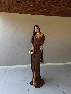 VESTIDO LONGO MICROTULE TOMARA QUE CAIA DRAPEADO COMPRIMENTO MARROM