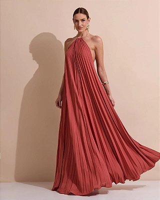 VESTIDO LONGO CREPE DE SEDA FRENTE ÚNICA GOLA C/ ARGOLA METÁLICA COMPRIMENTO PLISSADO TERRACOTA