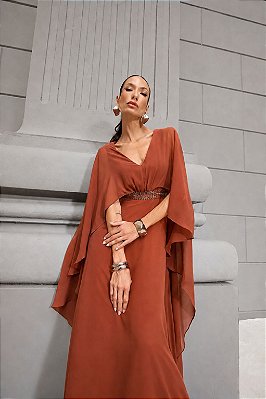 VESTIDO LONGO CHIFFON MANGA CAPA BORDADO NA CINTURA TERRACOTA