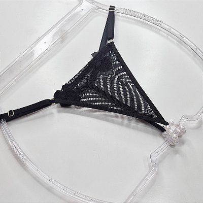 Calcinha Tailandesa em Fio com Nome Atras SUA PUTA - Preta