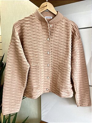CASAQUETO EM TRICOT