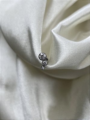 Labret Cluster  c/ 3 Cascata com Zircônias em Titânio