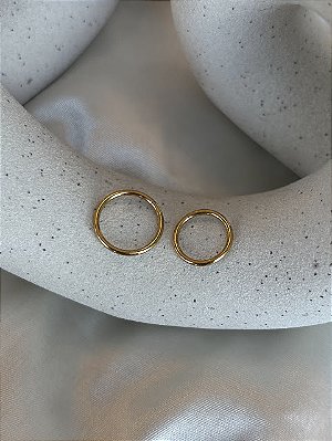 Argola lisa-Titânio PVD Gold