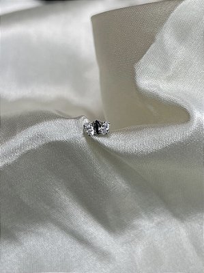 Labret 3 pedras zirconia e black titânio