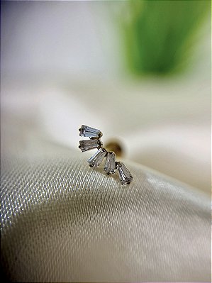 Labret Cluster marquise zircônia titanio gold