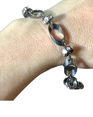 Pulseira em Ródio Negro com Argolas Diversas e Zircônia