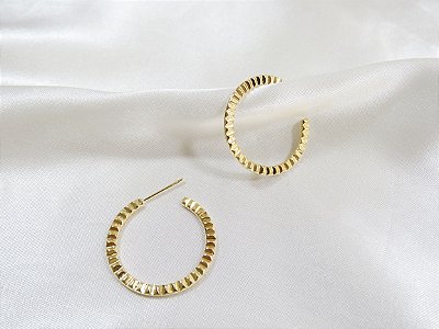Argola Fina Zig Zag