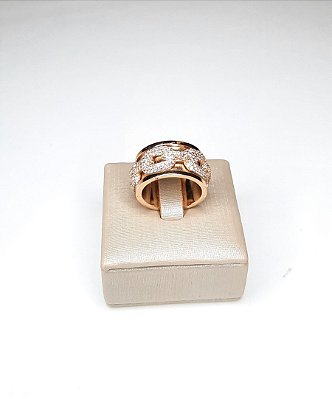 Anel largo com zirconias