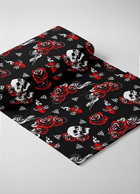 Tecido Tricoline Estampa Digital Caveiras e Rosas Fundo Preto 1,50m de Largura