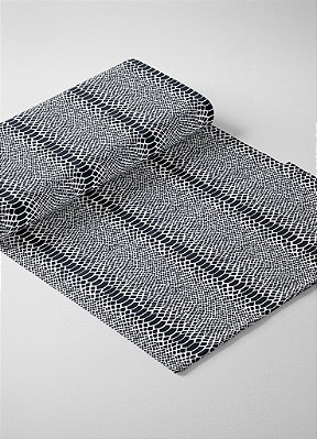 Tecido Oxford Estampa Digital Cobra branco fundo preto 1,55m de Largura