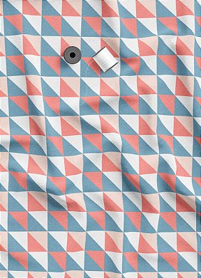 Tecido Tricoline Estampa Digital Triângulos Azul e Vermelho 1,55m de Largura