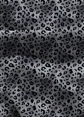 Tecido Blackout Estampa Digital Oncinha Pintada Cinza 1,35m de Largura