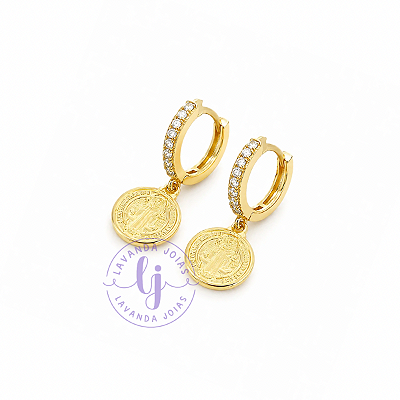 Brinco Argola São Bento cravejada no banho Ouro 18k