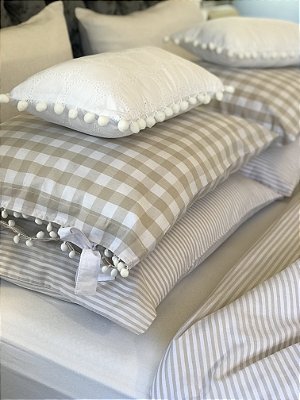 Fronha modelo envelope listras fininhas verticais