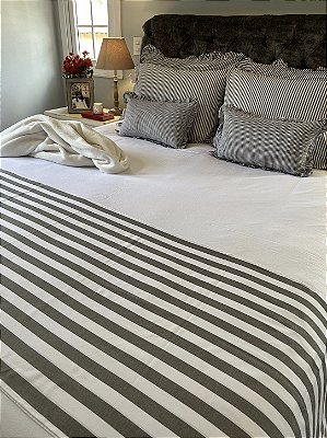 Conjunto Oliva com fronhas, almofadas e peseira