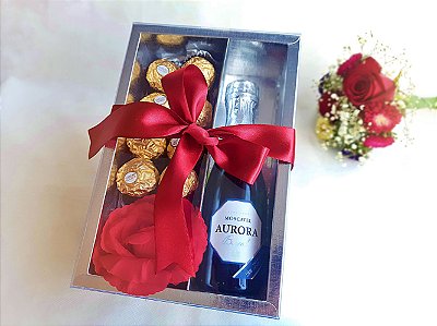 Caixa Espumante Aurora Moscatel Chocolate Ferrero Rocher para presente