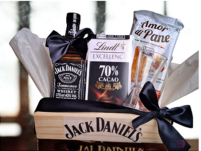 Cesta whisky Jack Daniels para presente . Cesta de Natal Presente