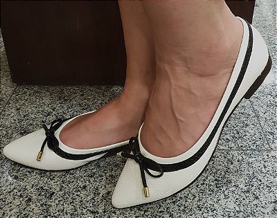 SAPATILHA CONFORTO  745479 BRANCO TEXTURIZADO / PRETO