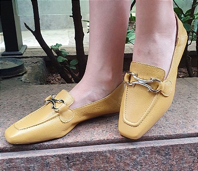 LOAFER EM COURO 79993 MOSTARDA / FIVELA DOURADA