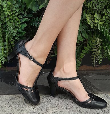 SAPATO EM COURO 506504 PRETO / SOLADO EM LAQUEADO PARA ARRASAR NA DANÇA E NO LOOK