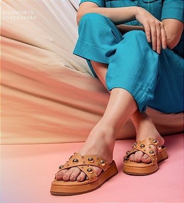 CHINELO VIA UNO 803066 CARAMELO NOZES / DETALHES DOURADO