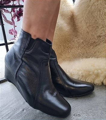 BOTA EM COURO ANABELA 103910  PRETO