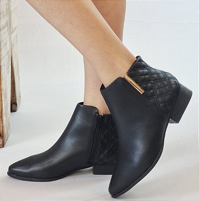 BOTA VIA UNO 217050 PRETO / DETALHE MATELASSÊ