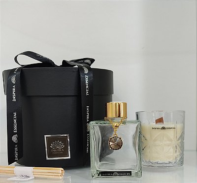Gift Box Terapêutico com Óleo Essencial em sua composição: Vela Aromática + Difusor de Aromas com varetas | Com cartão personalizado
