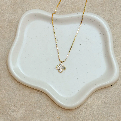 COLAR MINI TREVO ZIRCONIAS GOLD