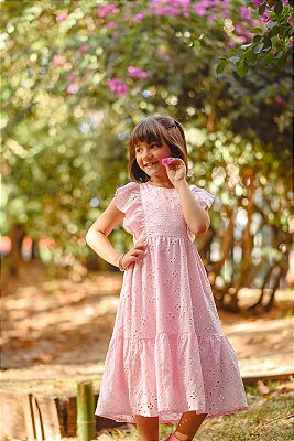 Vestido midi em lese rosa claro