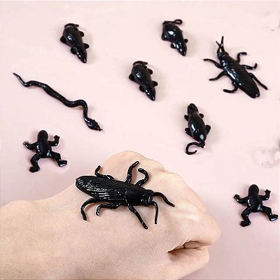 Halloween Stichy Borracha Macia Insetos Pegajosos 8,5cm x 5cm - 20 Unidades Sortidos