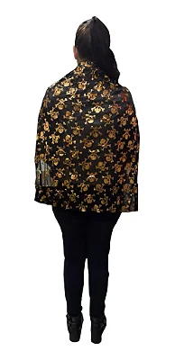 Capa Infantil com Estampas de Caveira Pirata Halloween Dourada 60cm